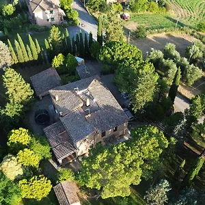 https://casa-cecchi-53100.it-tuscanyhotel.com